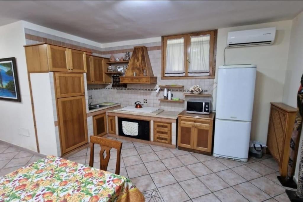 Casa Erre Διαμέρισμα Lusciano Εξωτερικό φωτογραφία